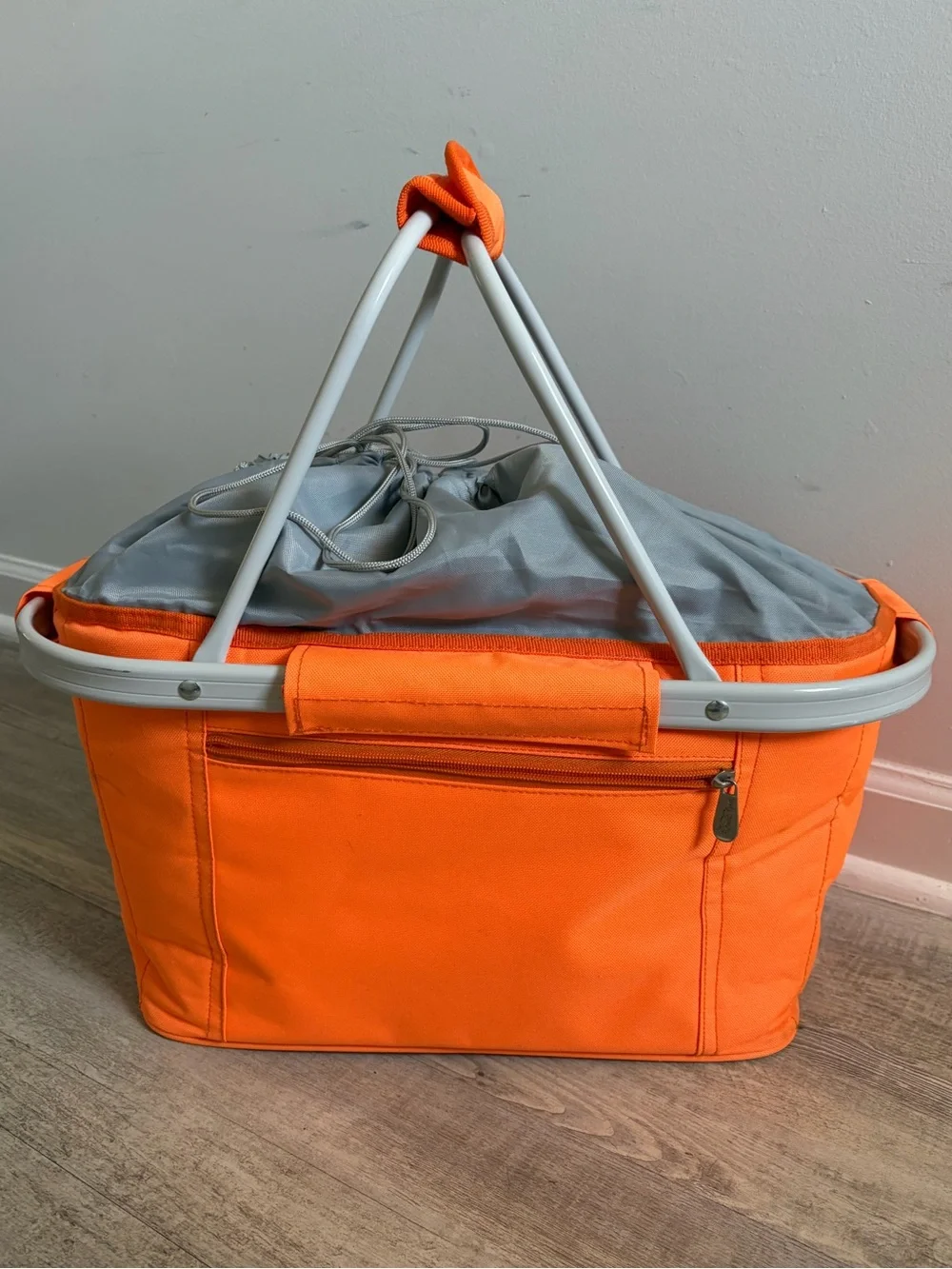 Picnic Time Metro Insulated Picnic Basket